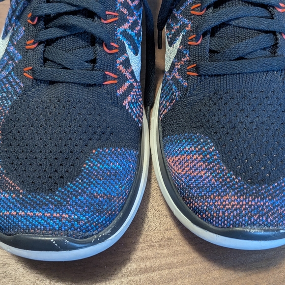 Nike womens Running Shoes free Flyknit 4.0 size 9.5 Excellent Used Cond. - Picture 4 of 9